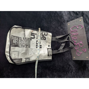 UC Lululemon Black WhiteSmall Bag